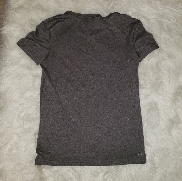 Adidas tee - Picture 2 of 5